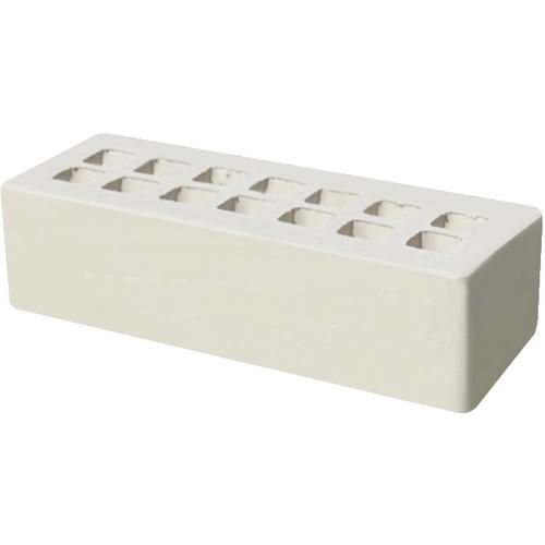 Кирпич облицовочный белый гладкий 250*85*65мм утолщенная стенка 20мм М200кг/см2 щелевой Железногорск